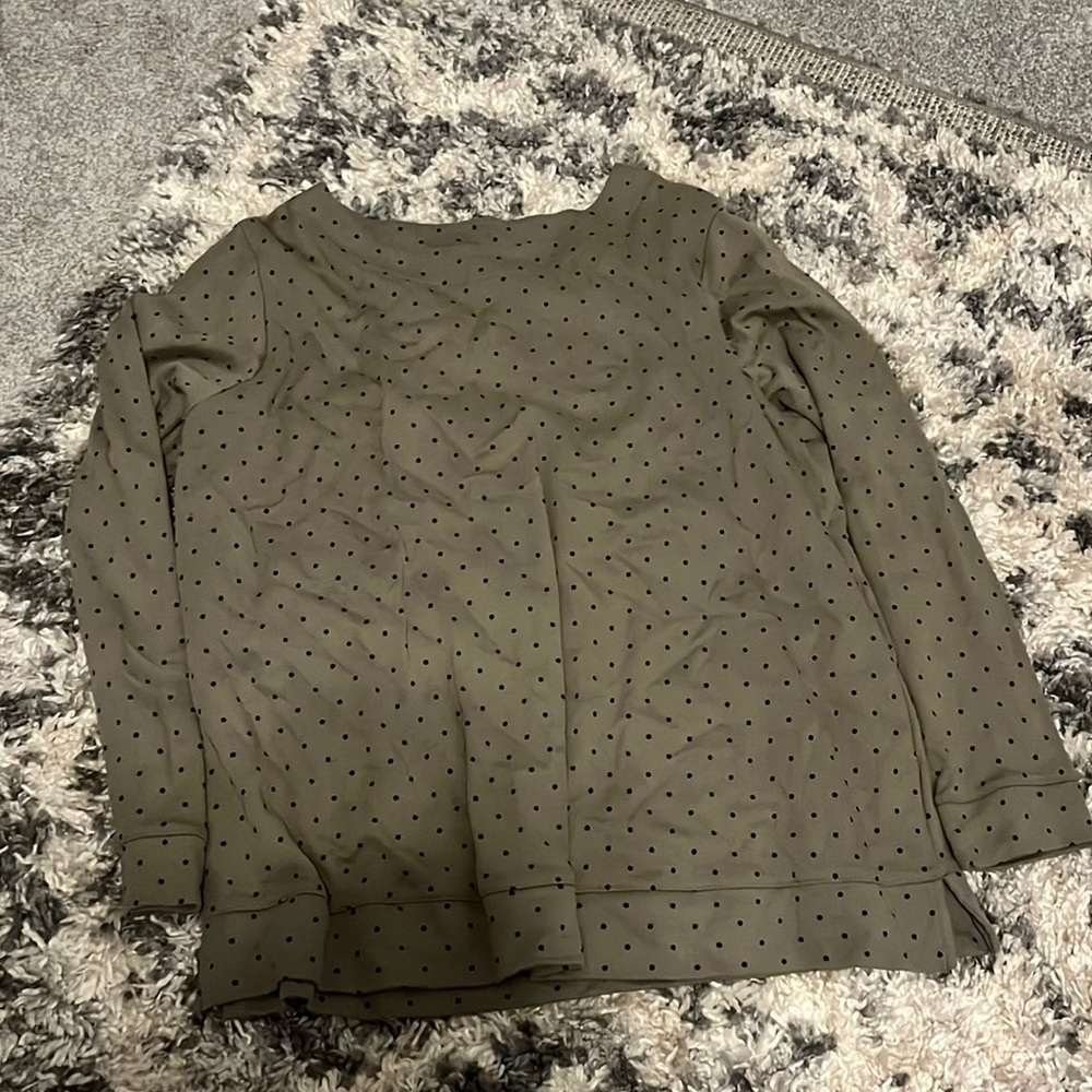 2x Green Blouse